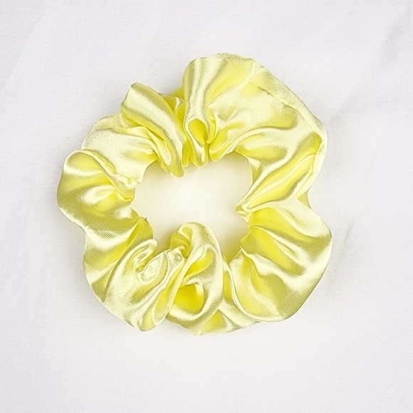 4 FOR $16 🔥Yellow Satin Scrunchie Hair Tie - Picture 4 of 5